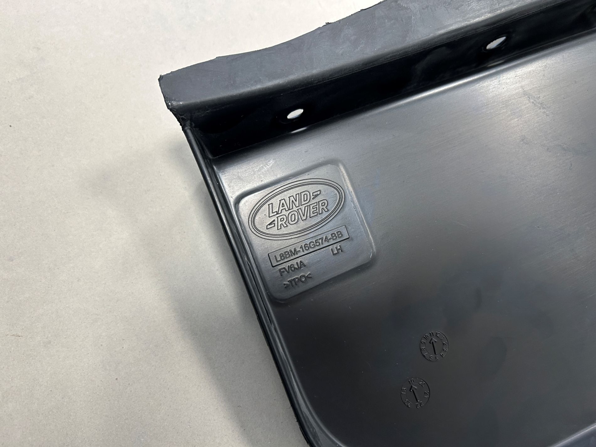 Defender 110 3.0d i6 mhev SE awd 200cv auto - Autoviemme